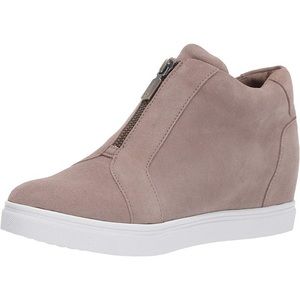 Blondo waterproof wedge sneaker, taupe, size 9